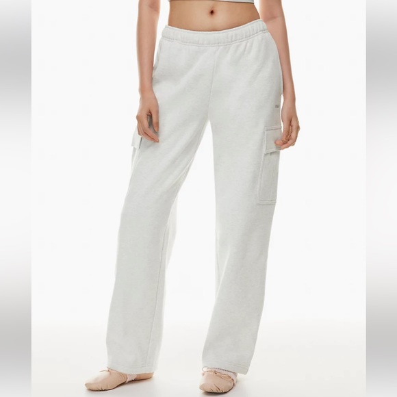 TNA Cozy Fleece Mega Cargo Sweatpant - Picture 6 of 11